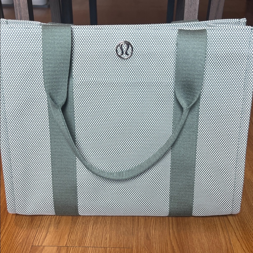 Lululemon Two Tone Canvas Tote Bag 10L